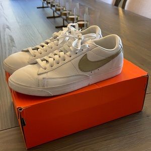 Women’s Nike free rn